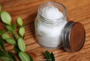 Basit ve doğal peeling: Hindistan Cevizli maske
