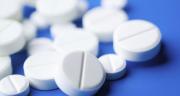 'Gereksiz aspirin kullanımı mide ve beyin kanamalarına yol açıyor'