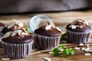 Bademli çikolatalı cupcake