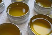 Çatlayan dudaklara vanilyalı balm