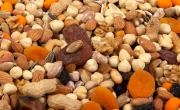Vitamin ve mineral deposu kuru yemişlerin faydaları