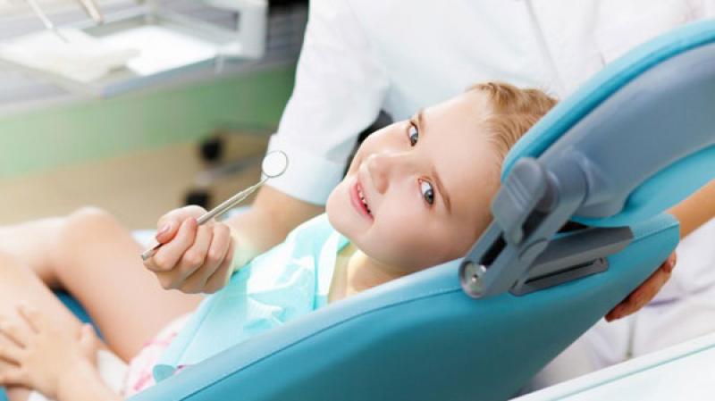 Çocuğunuzu en geç 3 yaşında diş doktoruyla tanıştırın Çocuğunuzu en geç 3 yaşında diş doktoruyla tanıştırın